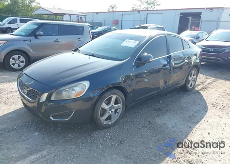 2013 Volvo S60 T5/T5 Platinum/T5 Premier/T5 Premier Plus from USA, damaged, VIN YV1612FS8D1212733